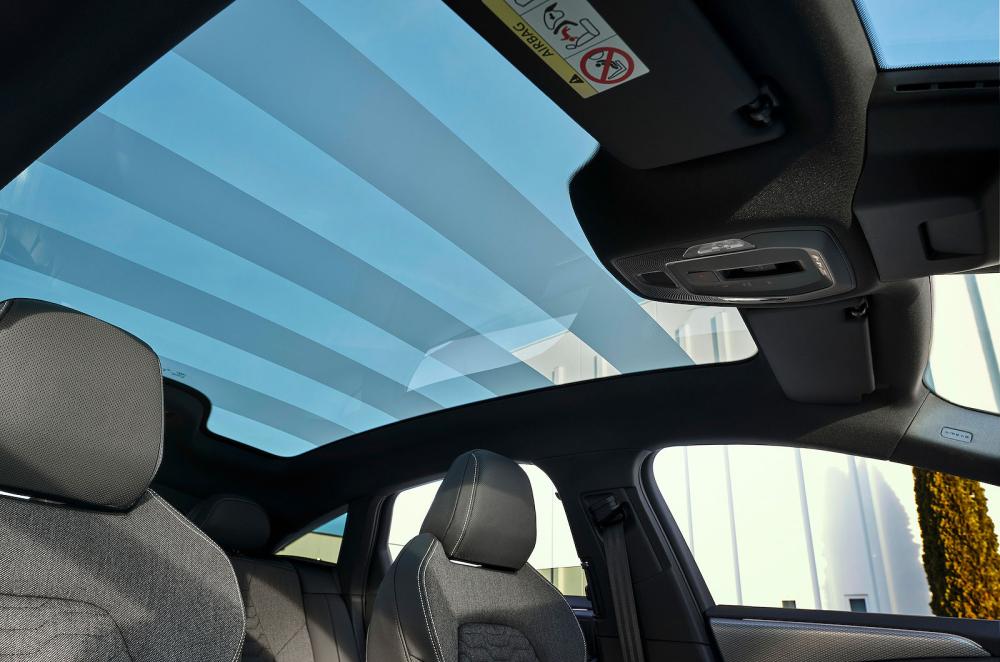 Audi A6 Sportback e-tron panoramic roof