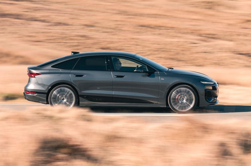 Audi A6 Sportback e-tron right driving