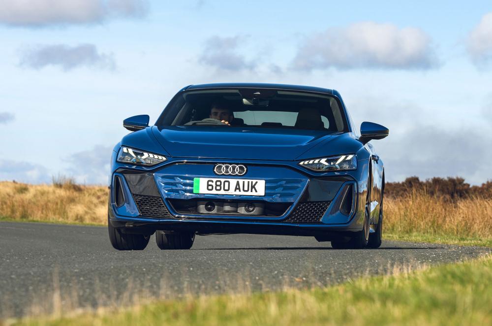 Audi e-tron GT front cornering