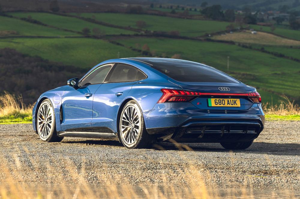 Audi e-tron GT rear left static