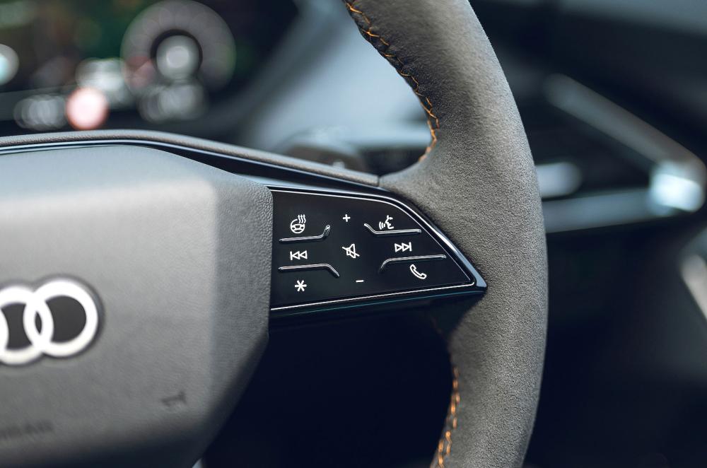 Audi e-tron GT steering wheel detail
