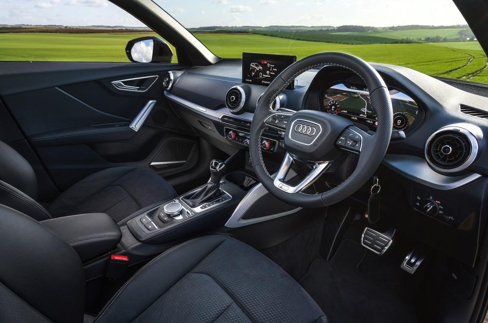 Audi Q2 front interior
