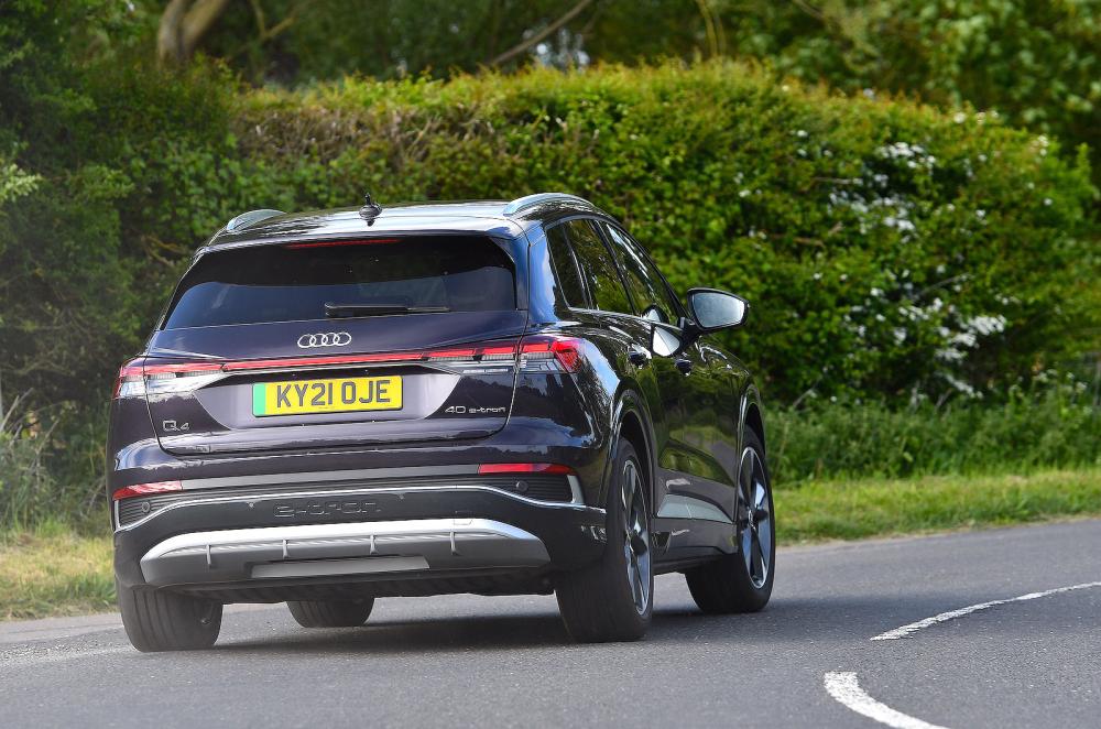 Used Audi Q4 e-tron 2021-present rear cornering