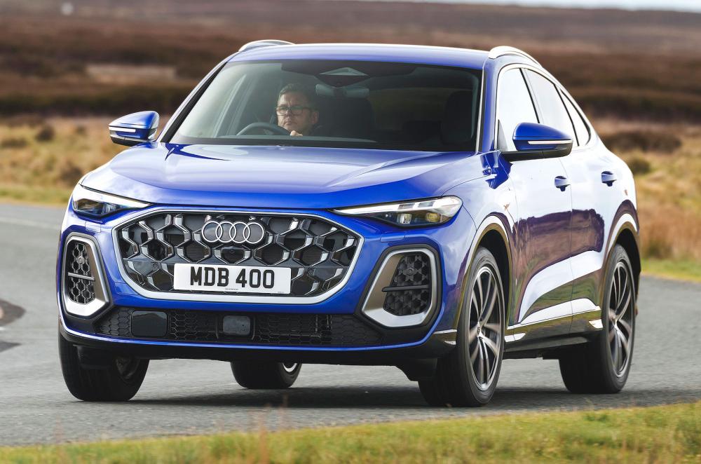 Audi Q5 Sportback front cornering