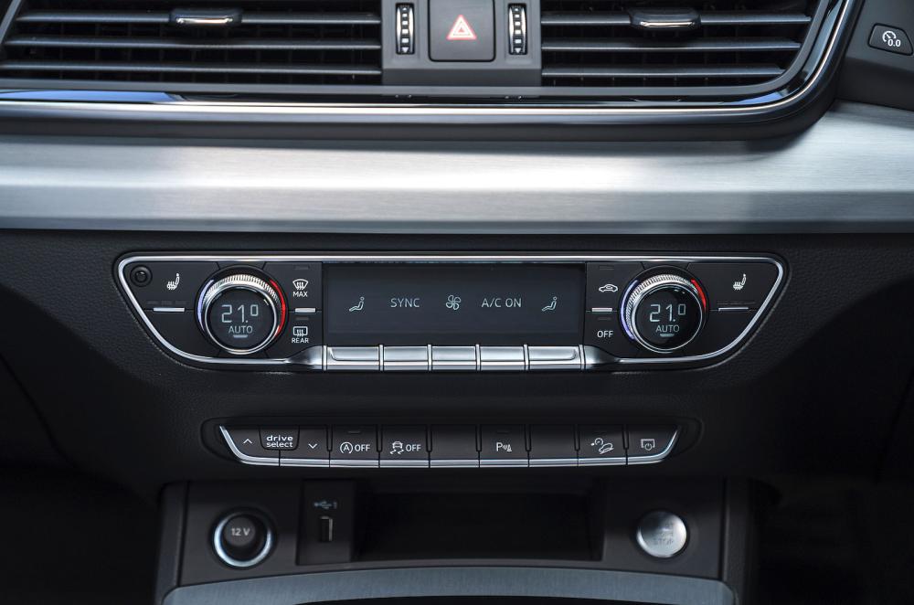 Audi Q5 Sportback interior detail