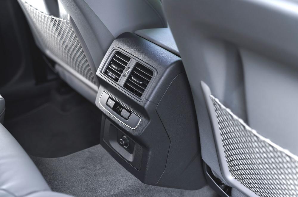 Audi Q5 Sportback interior detail