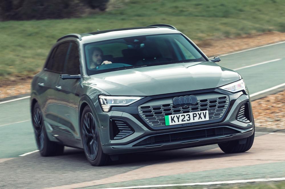 Audi Q8 e-tron front cornering