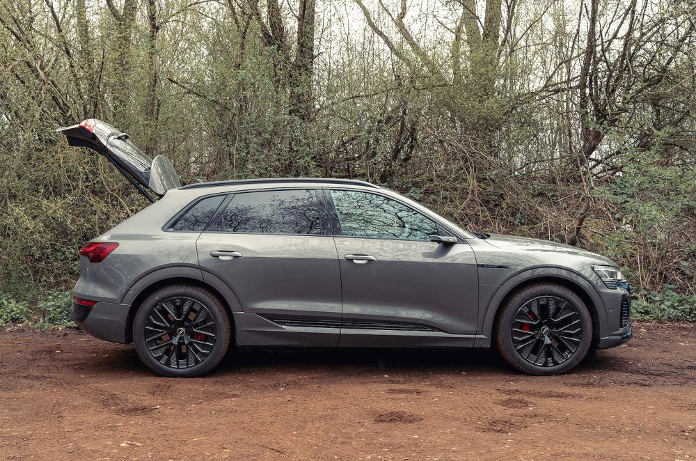 Audi Q8 e-tron right static boot open