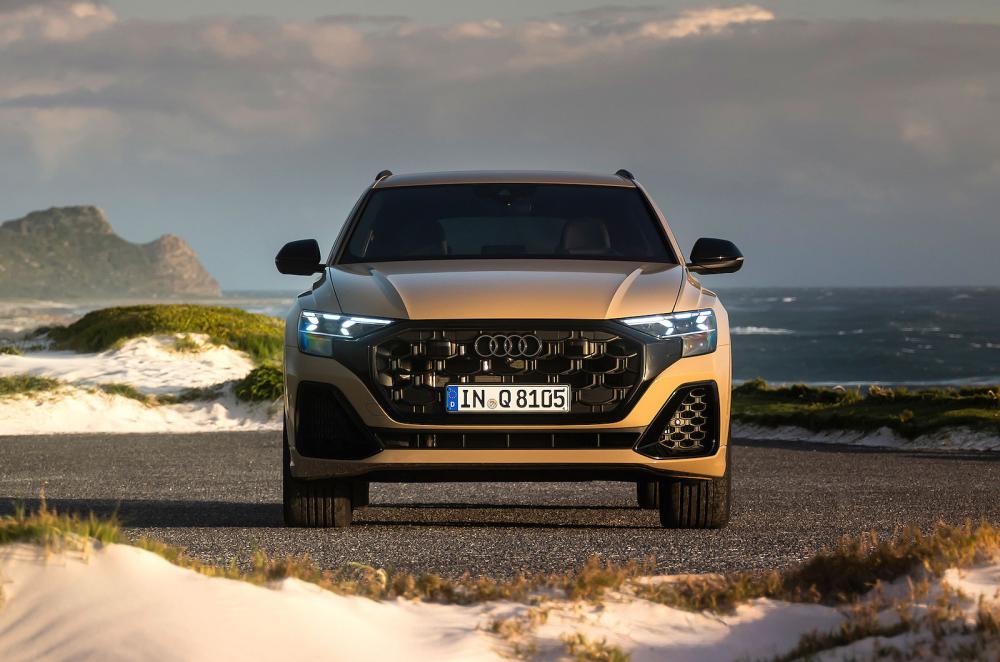 Audi Q8 front static