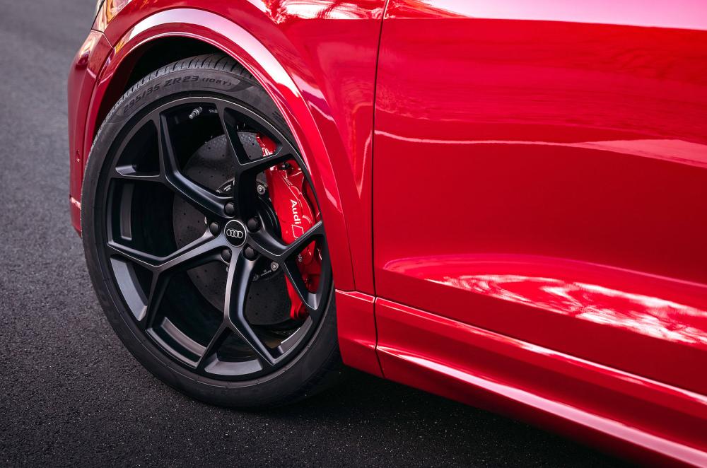 Audi RS Q8 alloy wheel