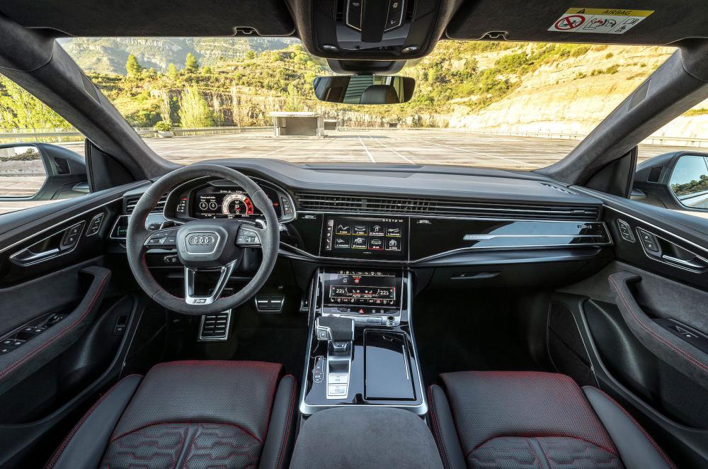 Audi RS Q8 dashboard