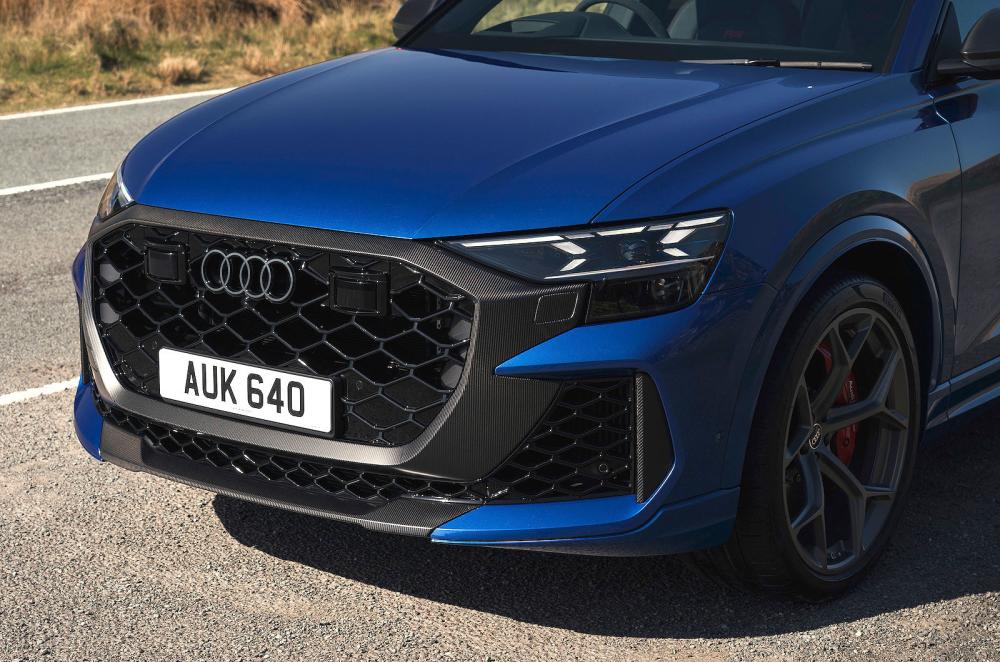Audi RS Q8 front detail