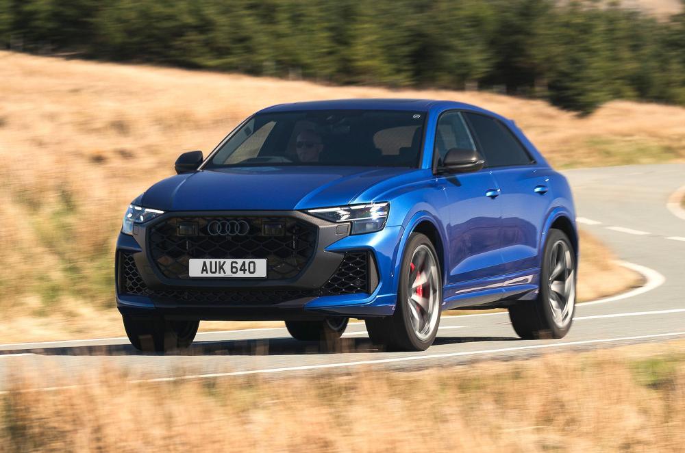Audi RS Q8 front left driving