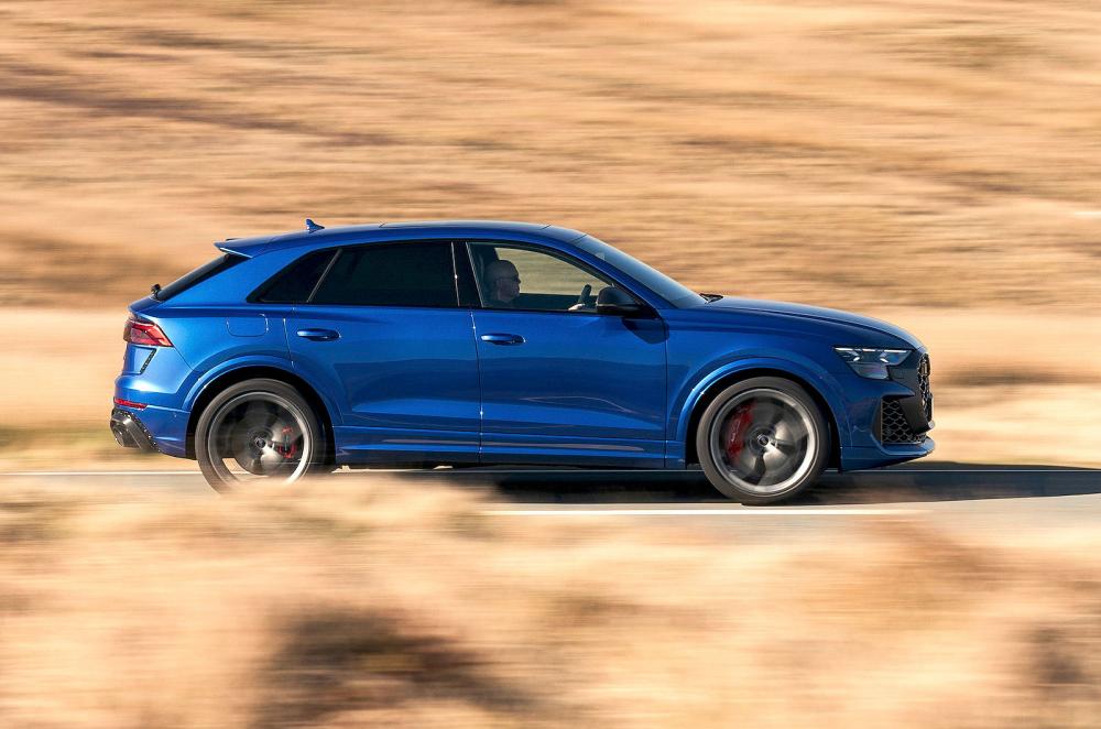 Audi RS Q8 right driving