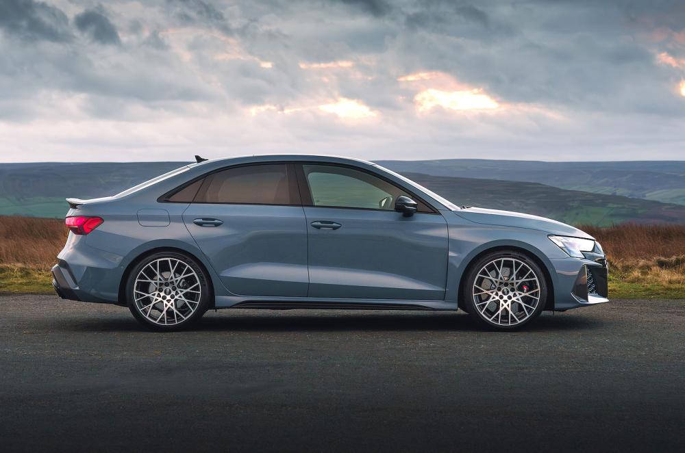 Audi RS3 Saloon right static