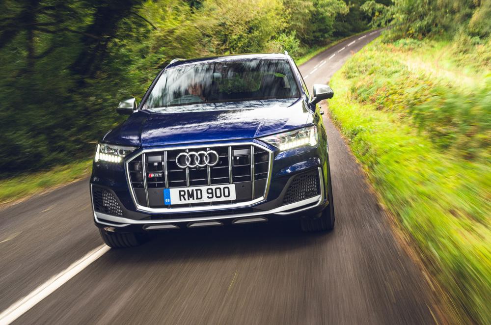 Audi SQ7 2021 front tracking