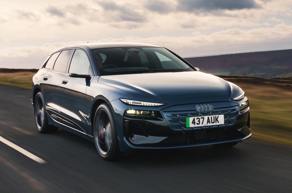 Audi A6 Avant e-tron front driving