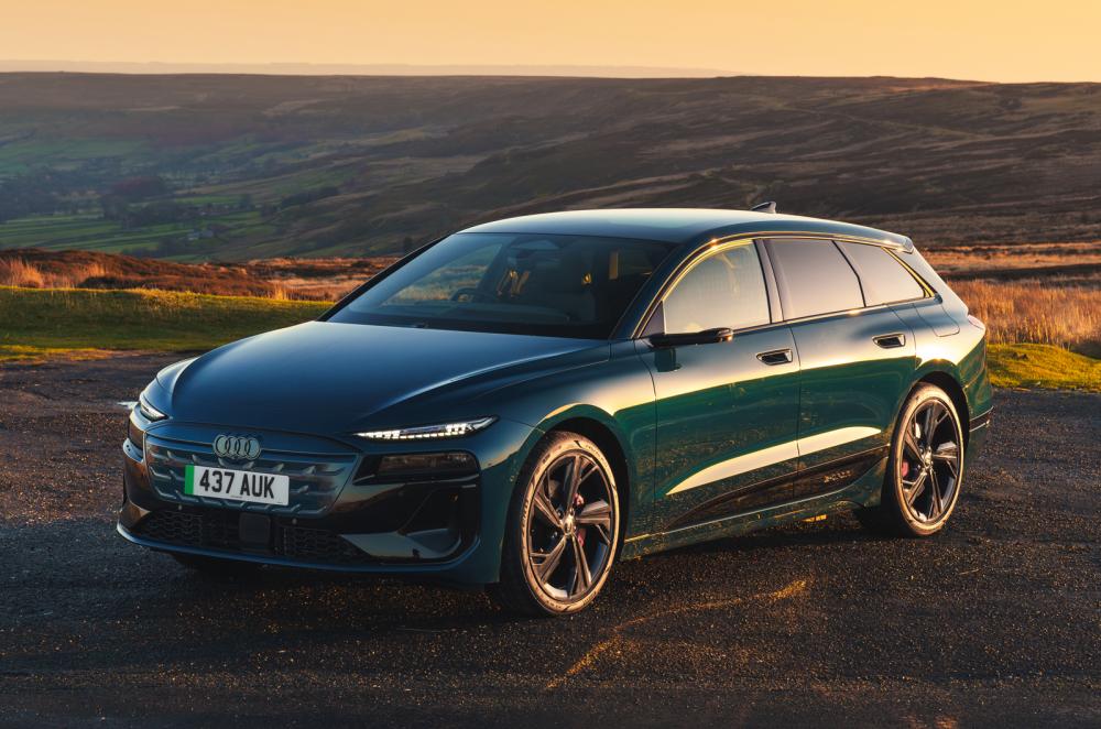 Audi A6 Avant e-tron front static