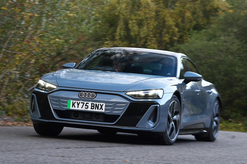 Audi E-tron GT front cornering