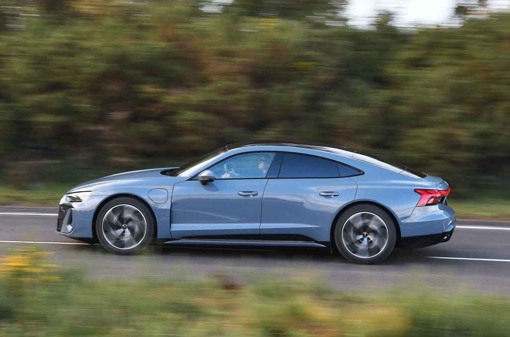 Audi E-tron GT side driving