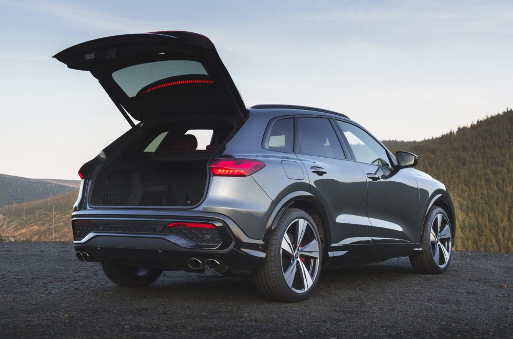 Audi SQ5 rear with boot open