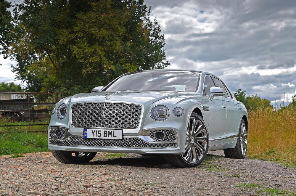 Bentley Flying Spur front left static