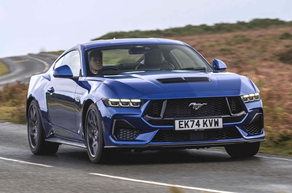 Ford Mustang GT front right driving