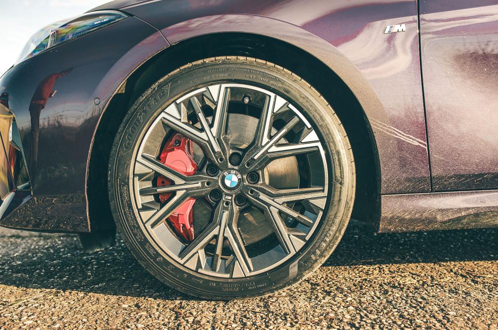 BMW 1 Series alloy wheel