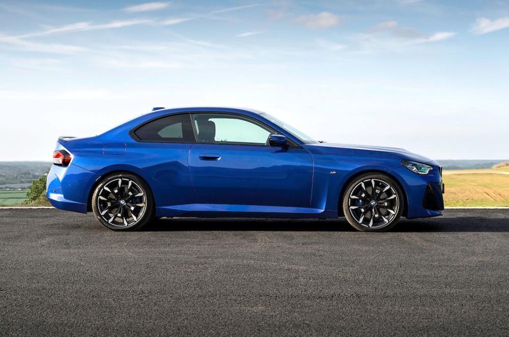 BMW 2 Series Coupé right static