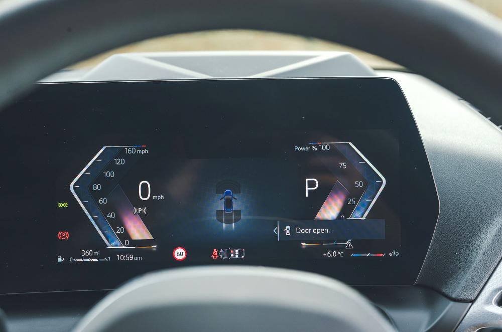 BMW 2 Series Gran Coupé driver display
