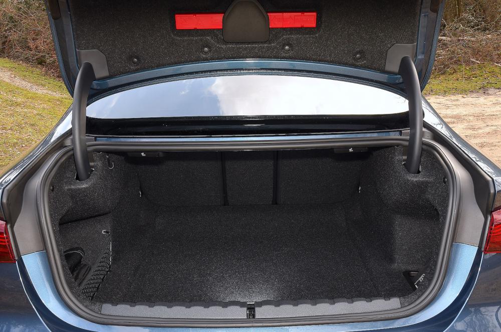 BMW 4 Series boot