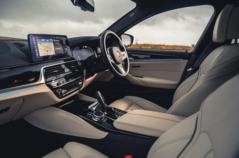 BMW 5 Series front seats