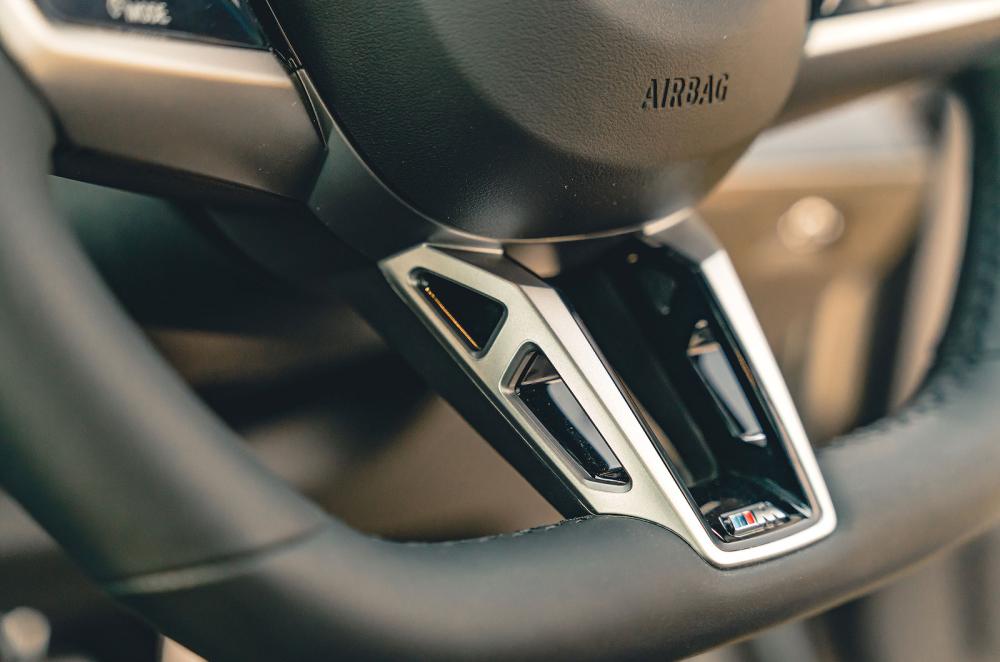 BMW 5 Series steering wheel detail