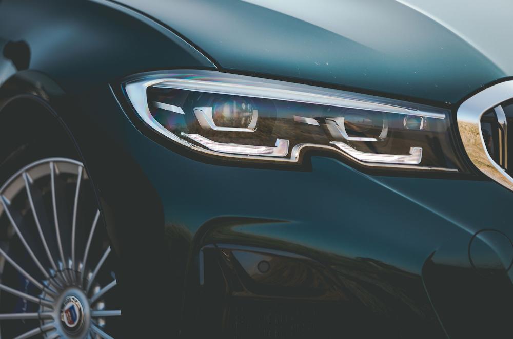 BMW Alpina B3 Touring headlights detail