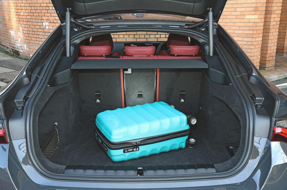 BMW i4 boot