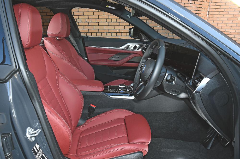 BMW i4 front seats