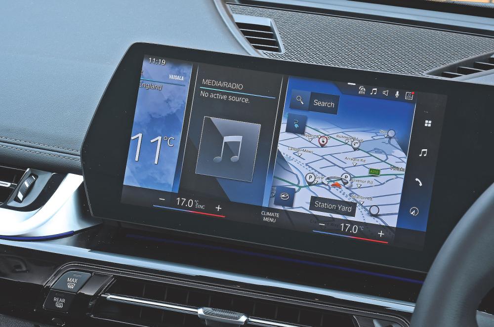 BMW iX1 infotainment touchscreen