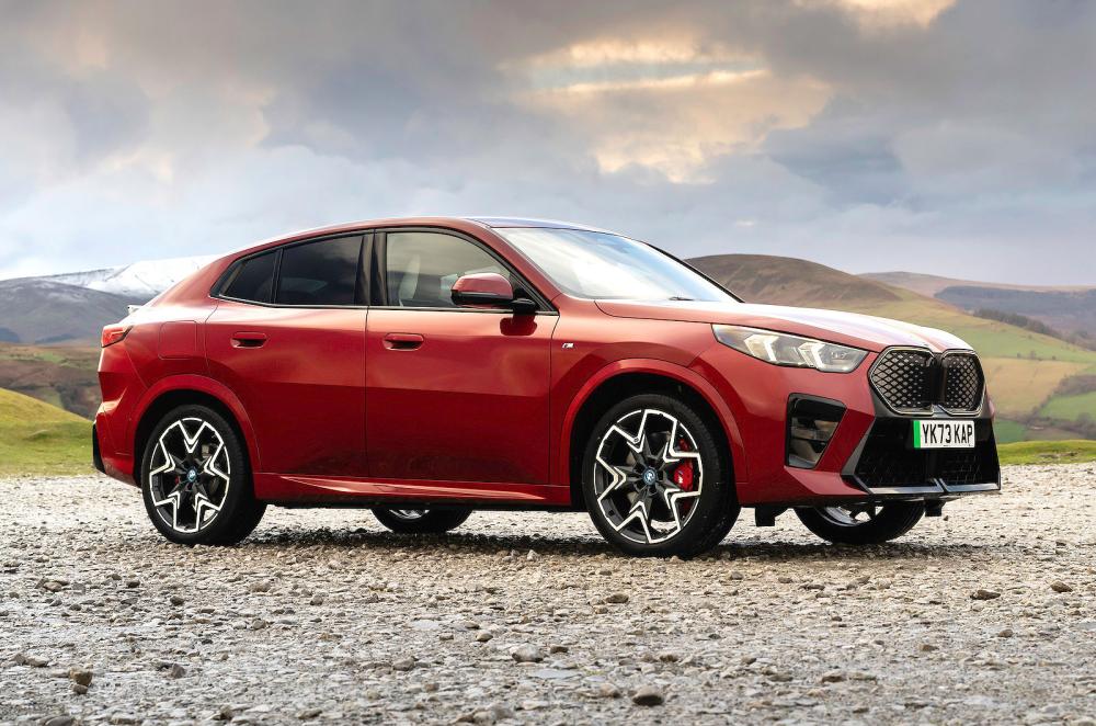 BMW iX2 front right static