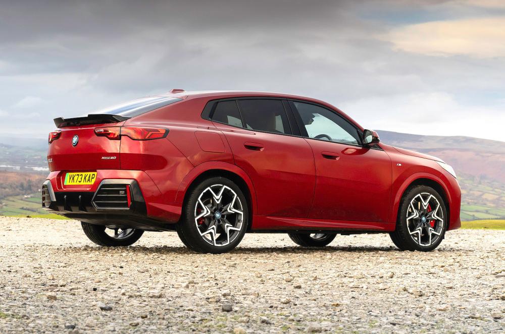 BMW iX2 rear right static