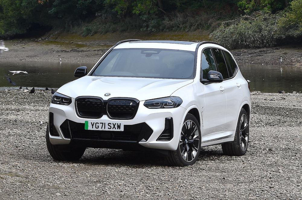 BMW iX3 front left static