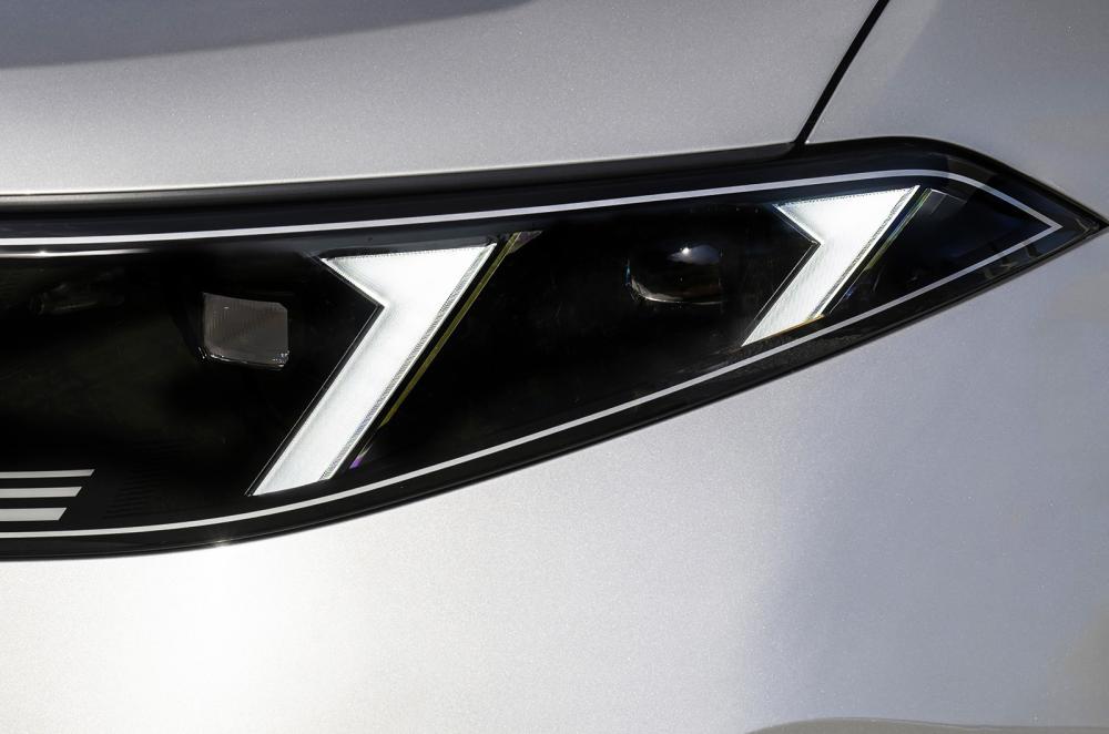 BMW iX3 headlight detail