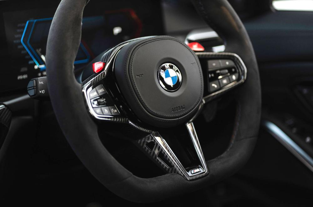 BMW M3 CS Touring steering wheel
