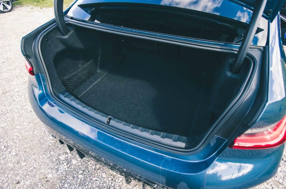 BMW 3 Series boot open