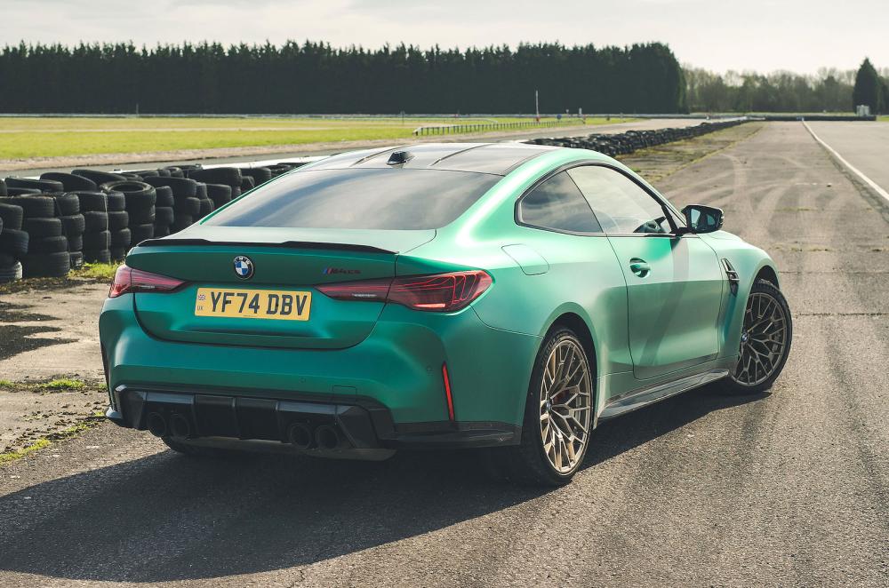 BMW M4 rear right static