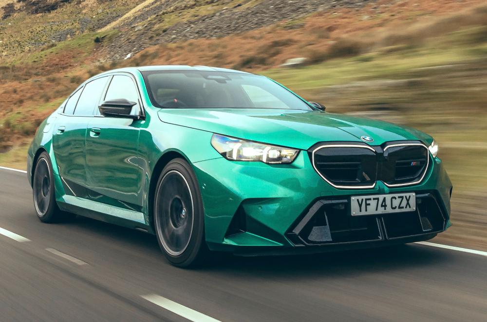 BMW M5 front right driving