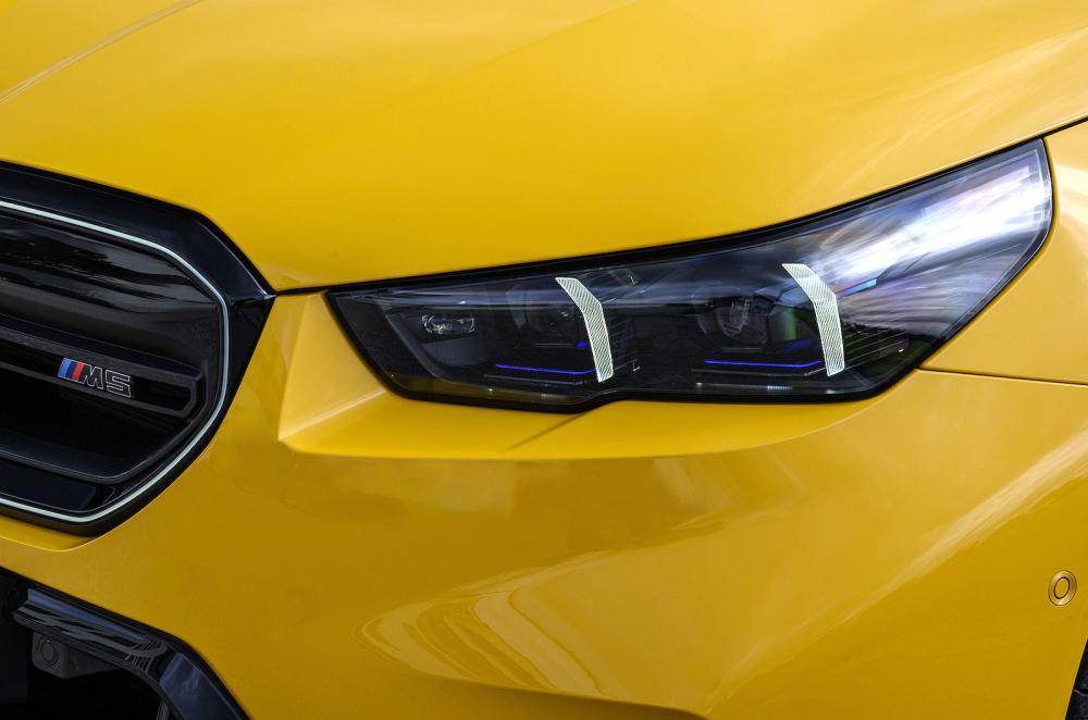 BMW M5 headlights