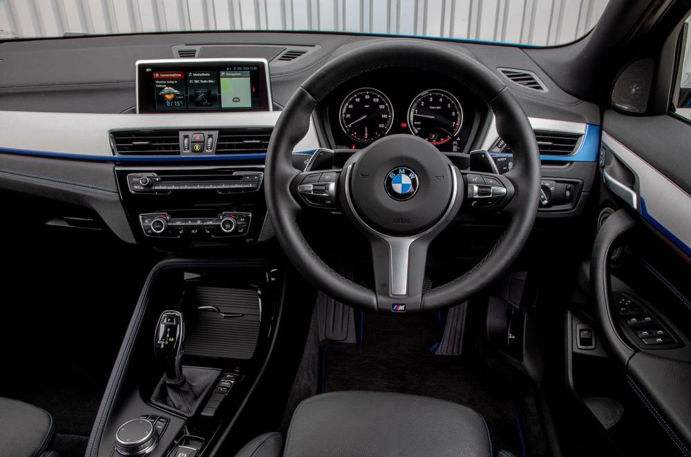 BMW X2 2019 dashboard