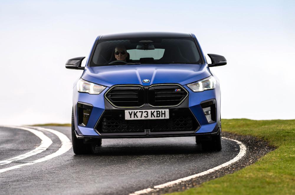 BMW X2 front driving