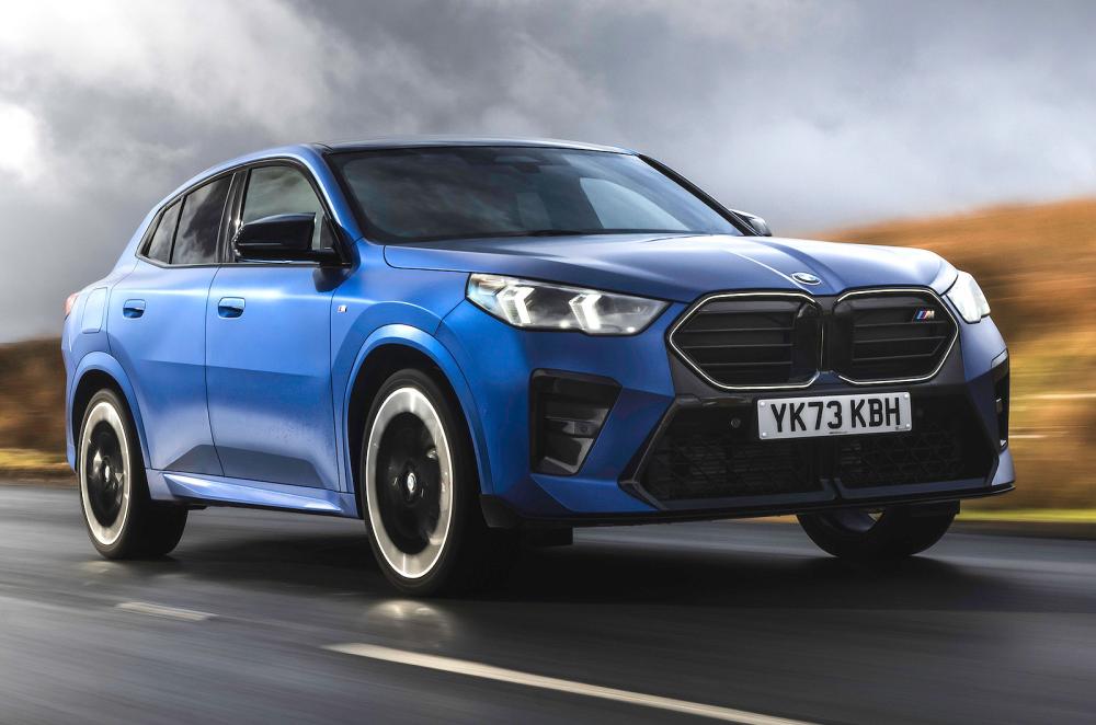 BMW X2 front right driving