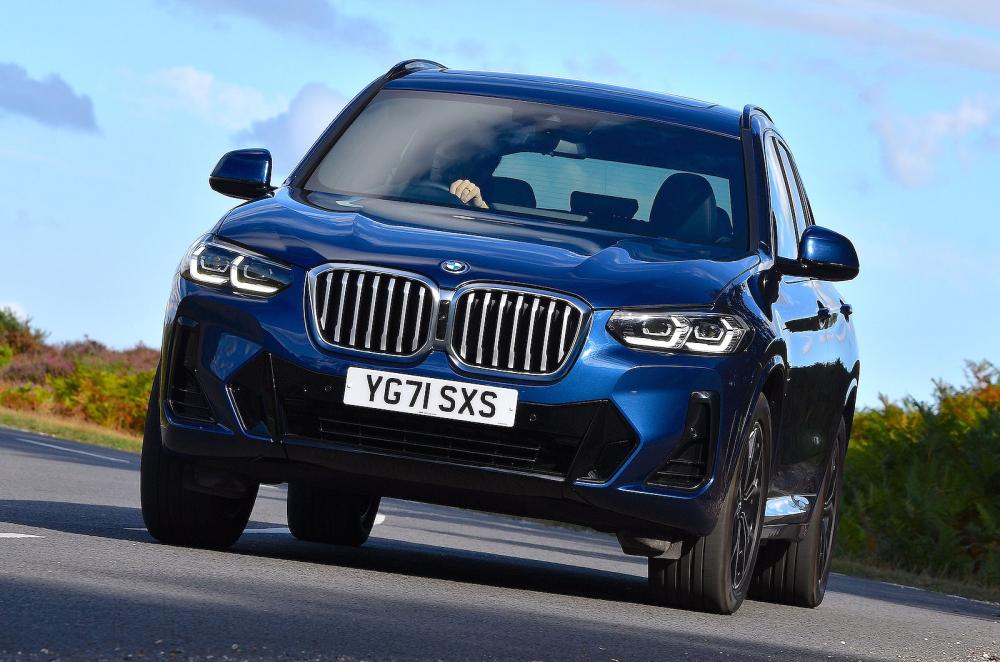 BMW X3 front cornering